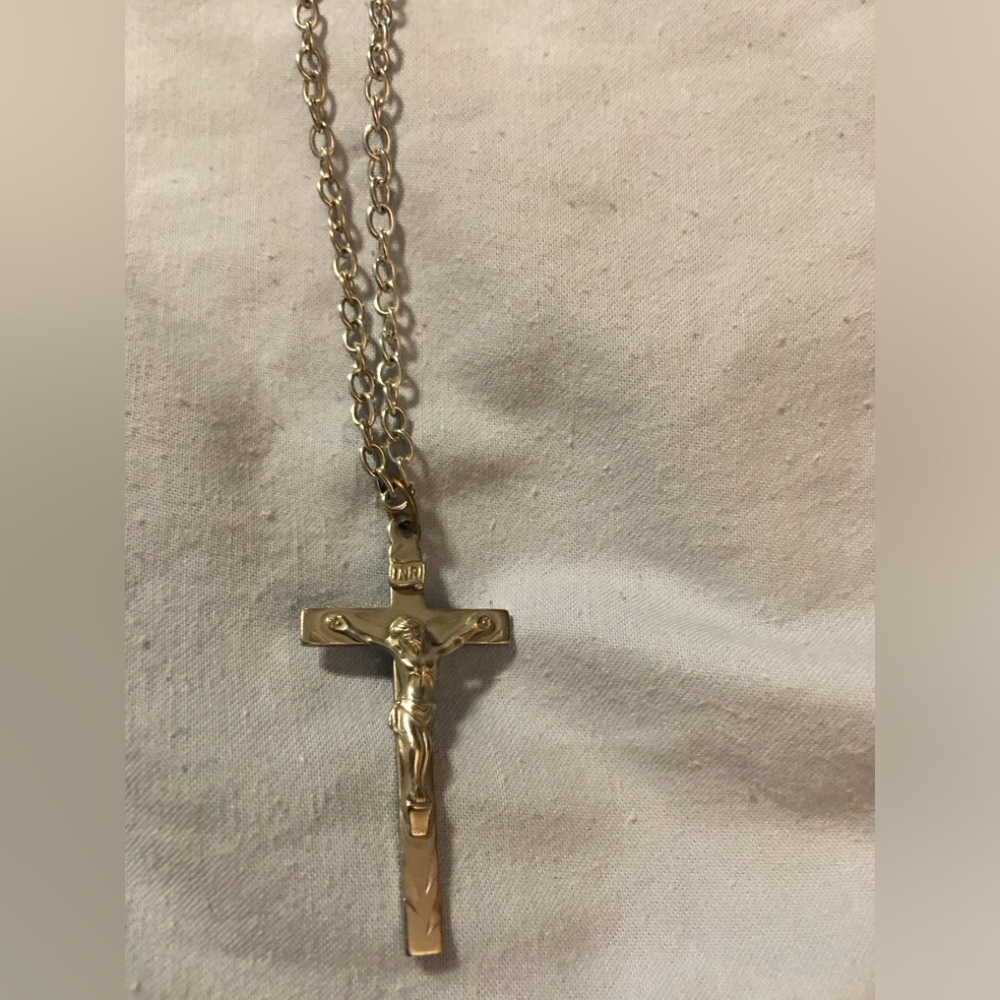 Silver Tone Cross